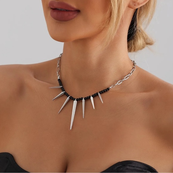 Punk Inspired Chain Link Spike Necklace - Picture 1 of 4